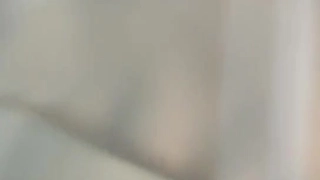 超漂亮梅花纹身酒窝美女！好身材白嫩美乳，极品无毛嫩穴，张开双腿对着镜头