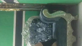 青春小萝莉开房操逼！娇小身材性欲强！主动扶屌骑乘位，第一视角特写插穴，太爽了低低呻吟娇喘