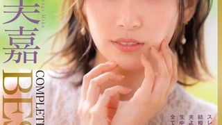 男友帮女友拍穿内衣