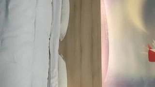 444色女友在沖澡了,找他閨蜜一起運動一下- 欧美色视频日本片免费 -