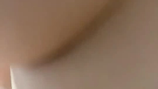 爆插白丝少女，最后口爆吞精